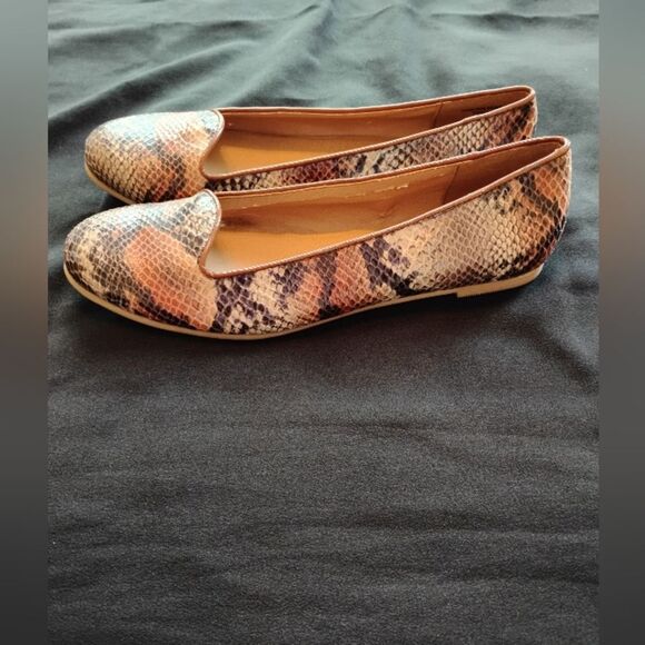 CL By Laundry Women's Brown Faux Snakeskin Slip On Ballet Flats Size 9.5 Casual - Picture 3 of 5